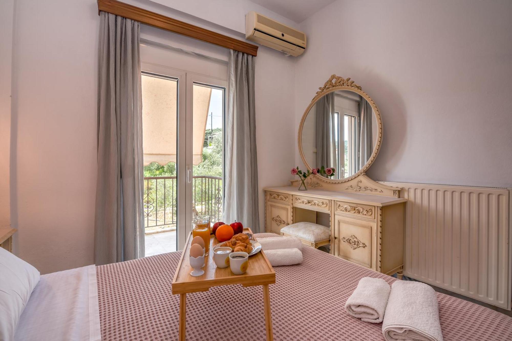 Вілла Achilleas Deluxe Αpartment -Pet Friendly-Parking-Mountain View Kotsiana Екстер'єр фото